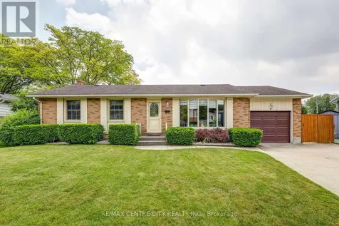 9 Northwood Place St. Thomas ON N5P 3X3