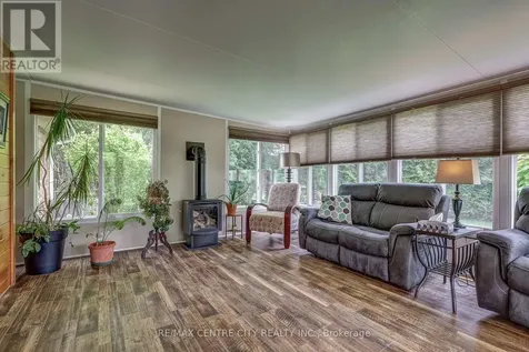 9 Northwood Place St. Thomas ON N5P 3X3