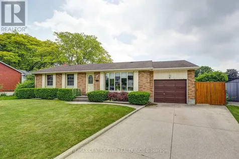 9 Northwood Place St. Thomas ON N5P 3X3