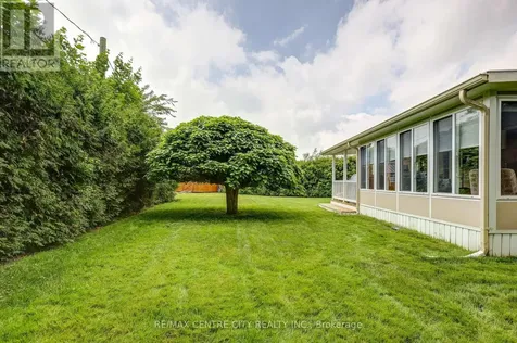 9 Northwood Place St. Thomas ON N5P 3X3
