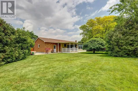 9 Northwood Place St. Thomas ON N5P 3X3