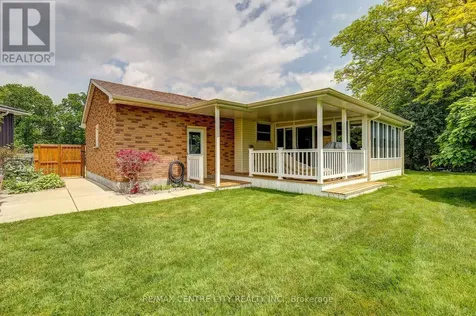 9 Northwood Place St. Thomas ON N5P 3X3