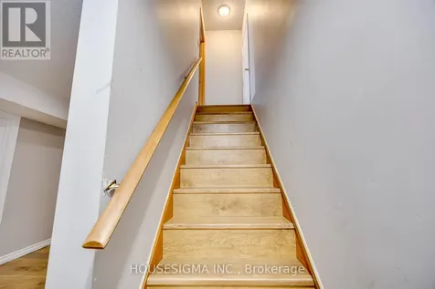 115 Scenic Wood Crescent Kitchener ON N2A 3N2