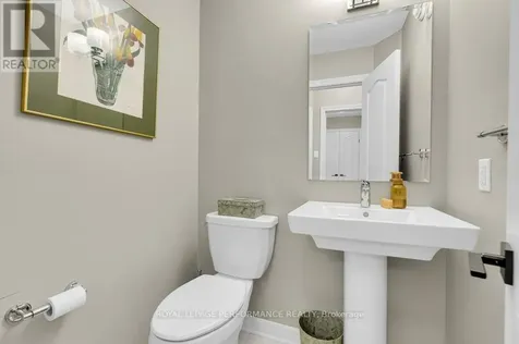 210 Trollius Way Ottawa ON K1T 0R7