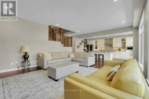 210 Trollius Way Ottawa ON K1T 0R7