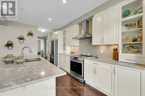 210 Trollius Way Ottawa ON K1T 0R7