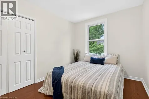 78 East 14th Street Hamilton ON L9A 4B5