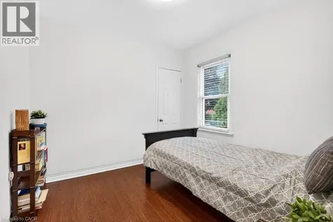 78 East 14th Street Hamilton ON L9A 4B5