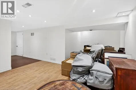 78 East 14th Street Hamilton ON L9A 4B5