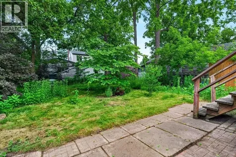 78 East 14th Street Hamilton ON L9A 4B5