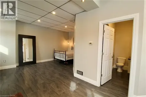 7 Beech Street St. Catharines ON L2R 2B6