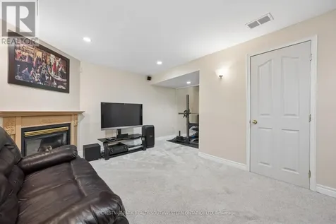 44 Alderson Drive Cambridge ON N3C 4C5