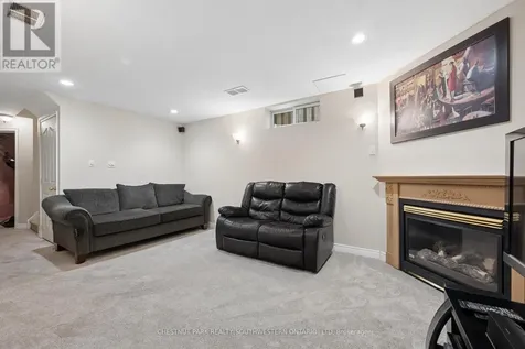 44 Alderson Drive Cambridge ON N3C 4C5