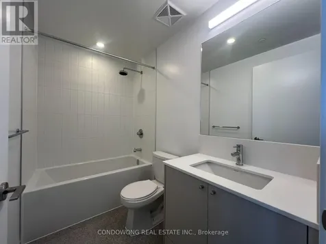 10 Oak Street Toronto (regent Park) ON M5A 0Z1