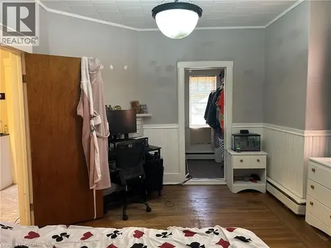 102 Stanley Street Simcoe ON N3Y 1M4