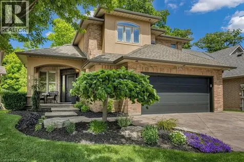 4176 Bianca Forest Drive Burlington ON L7M 4L4