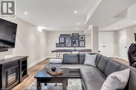 4176 Bianca Forest Drive Burlington ON L7M 4L4