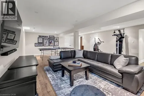 4176 Bianca Forest Drive Burlington ON L7M 4L4