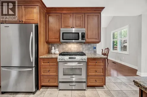 4176 Bianca Forest Drive Burlington ON L7M 4L4
