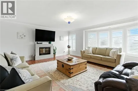 442 Maple Avenue Burlington ON L7S 2L7
