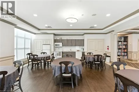442 Maple Avenue Burlington ON L7S 2L7