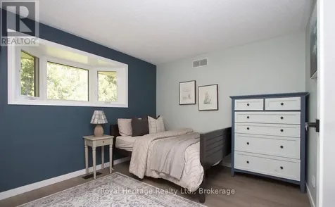 56 Pine Point Lane Scugog ON L9L 1B4