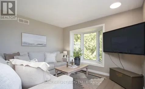 56 Pine Point Lane Scugog ON L9L 1B4