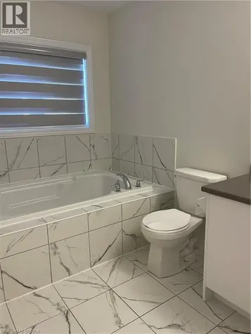 18 Mclaren Avenue Brantford ON N3T 0T3