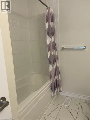 18 Mclaren Avenue Brantford ON N3T 0T3