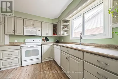 27 Ludlow Crescent Brantford ON N3P 1V2