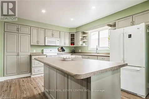 27 Ludlow Crescent Brantford ON N3P 1V2