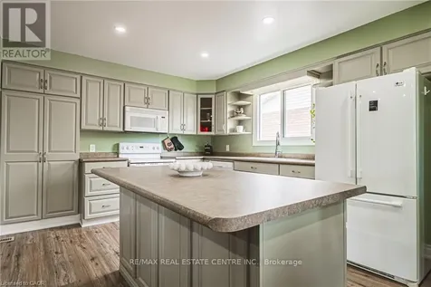 27 Ludlow Crescent Brantford ON N3P 1V2