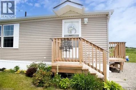 26 Hickory Hollow Nanticoke ON N0A 1L0