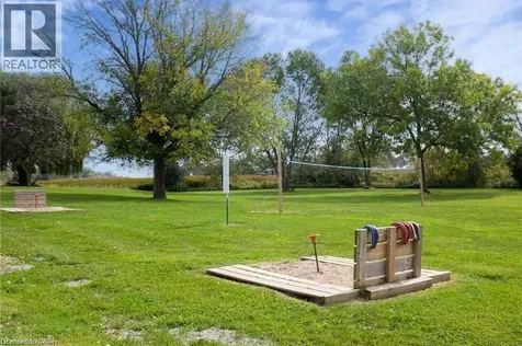 26 Hickory Hollow Nanticoke ON N0A 1L0