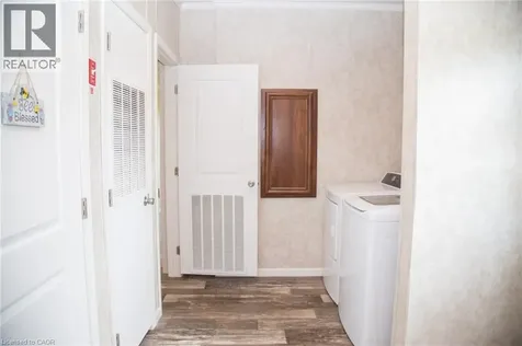 26 Hickory Hollow Nanticoke ON N0A 1L0