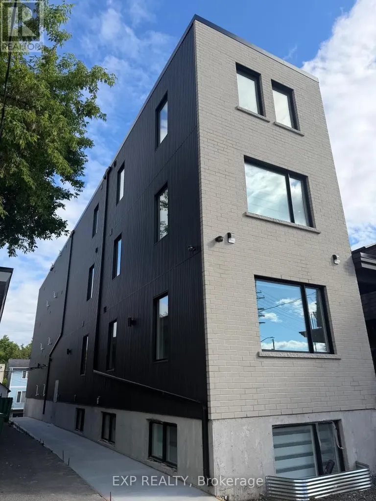 258 Montfort Street Ottawa ON K1L 5P2