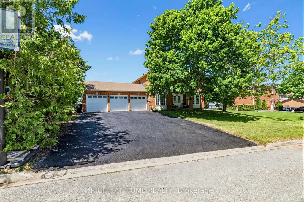 2114 Hughes Drive Innisfil ON L0L 1R0