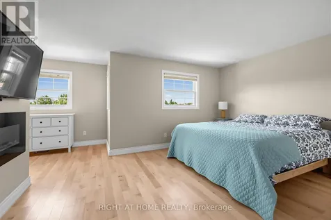 2114 Hughes Drive Innisfil ON L0L 1R0
