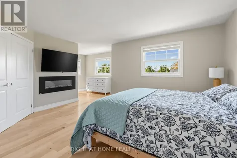 2114 Hughes Drive Innisfil ON L0L 1R0