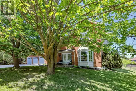 2114 Hughes Drive Innisfil ON L0L 1R0