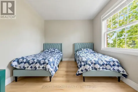 2114 Hughes Drive Innisfil ON L0L 1R0