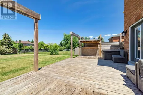 2114 Hughes Drive Innisfil ON L0L 1R0