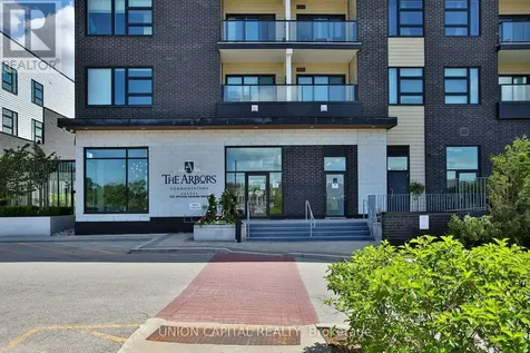 555 William Graham Drive Aurora ON L4G 7C4