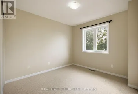 354 Rolling Meadow Crescent Ottawa ON K1W 0A7