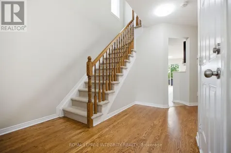 354 Rolling Meadow Crescent Ottawa ON K1W 0A7