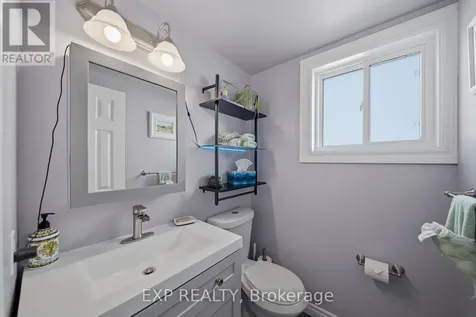 129 Pimprenelle Terrace Ottawa ON K1E 3S7