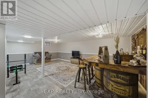 129 Pimprenelle Terrace Ottawa ON K1E 3S7