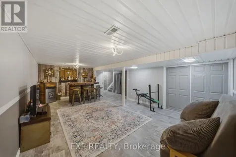 129 Pimprenelle Terrace Ottawa ON K1E 3S7