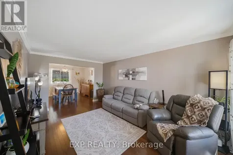 129 Pimprenelle Terrace Ottawa ON K1E 3S7
