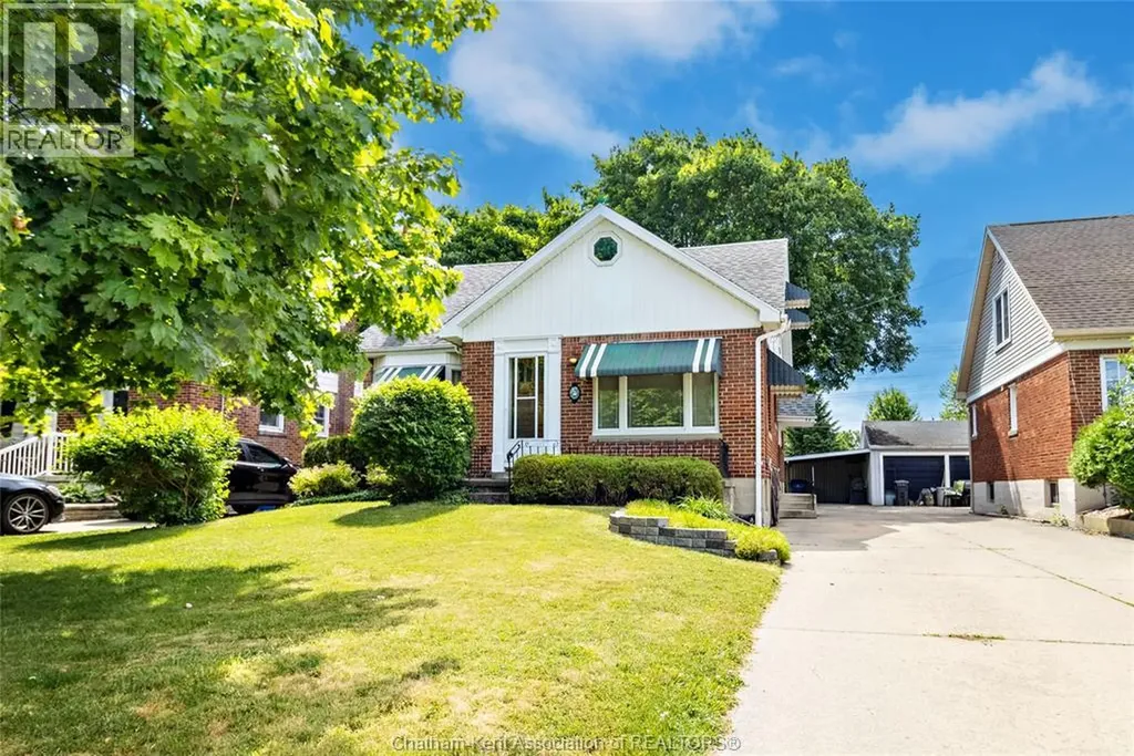 82 Mcfadden Avenue Chatham ON N7M 1Y6